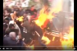 أرادوا حرق تمثال لرئيس الوزراء فوقعت الكارثة