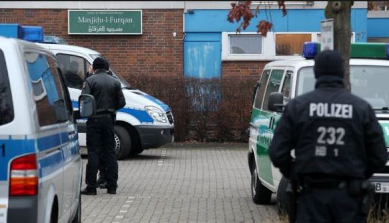 شرطة النمسا توجه تهما بالإرهاب لمراهقة سويدية