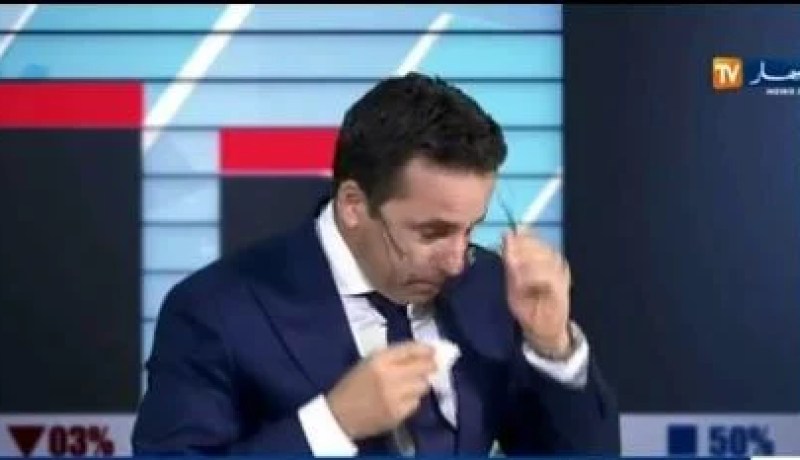 لويزة حنون تبكي ضيف الاقتصاد