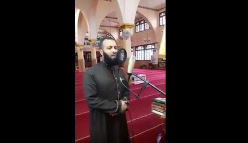 بالفيديو الشيخ مراد سباطي يتولى تلاوة القرآن على قناة النهار خلال رمضان