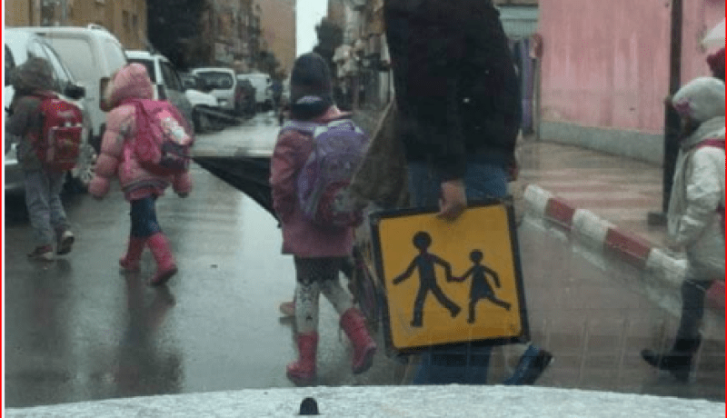 لغز الرجل اللافتة في عين ولمان بولاية سطيف