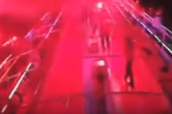 بالفيديو …أنصار إتحاد العاصمة يلهبون نهر النيل بالشماريخ