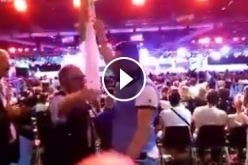 بالفيديو  طرد شاب جزائري يحمل العلم الوطني في حفل بفرنسا