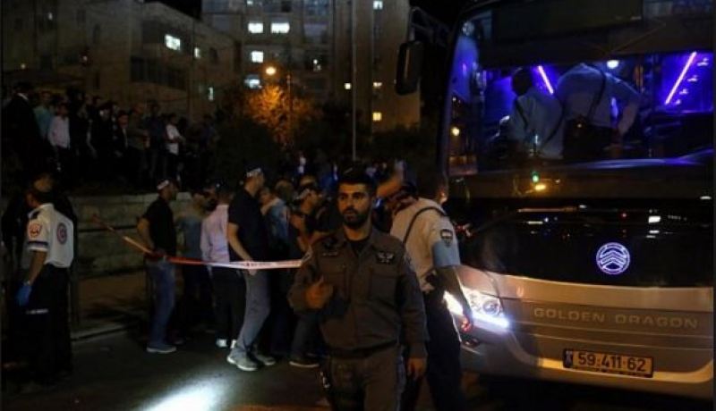 5 جرحى في إطلاق نار نفذه فلسطينيان داخل محطة حافلات في مدينة بئر السبع