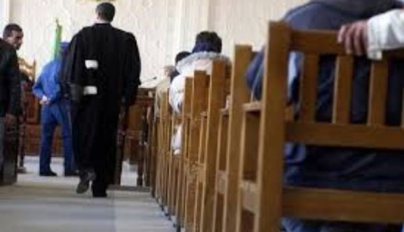 ابن سيناتور يسرق خزنة فولاذية بها مجوهرات بقيمة مليار سنتيم من منزل تاجر