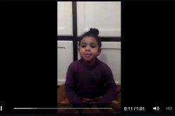 بالفيديو تعريف رائع  للنبي محمد في دقيقة واحدة مع هذه الطفلة الصغيرة