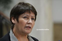 «أنا أوّل من يحمي الأساتذة.. والخصم من الأجور لمواجهة الإضرابات غير الشرعية»