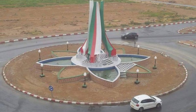 قافلة التكوين المهني تحط بدائرة أولاد دراج لحث الشباب على دخول سوق العمل