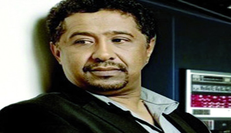 أنا فنان أدخل الفرحة إلى نفوس الناس ولست سياسيا