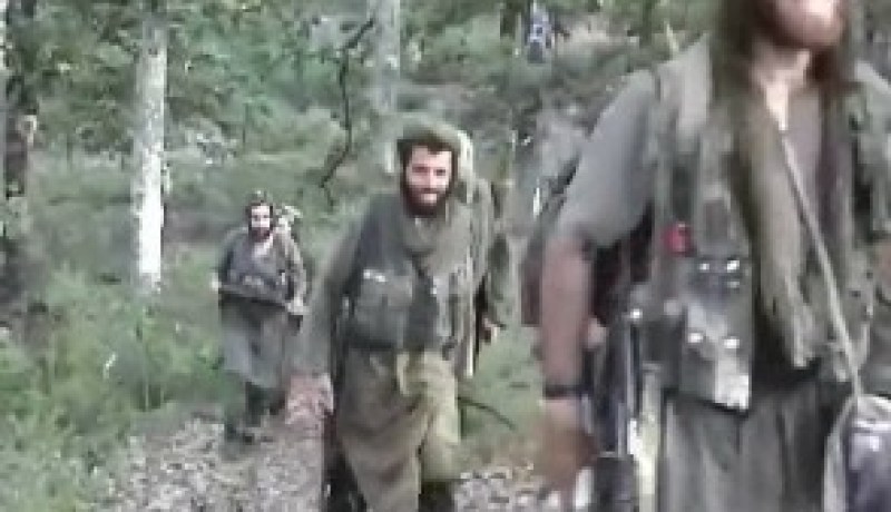 جماعة إرهابية تقتحم قريتين وتسلب ممتلكات المواطنين