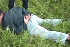 كبلوه بسلك نحاسي ، كمموا فمه وألقوا به ميتا في كيس بلاستيكي