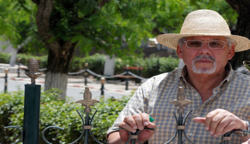 الجيش الذي يقنع أكثر من 6 آلاف شخص بترك السلاح لا يرتكب جرائم أبدا