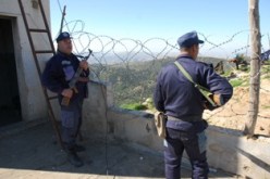 مقتل عنصري دفاع ذاتي وإصابة 4 جنود في انفجار لغم في عربة عسكرية