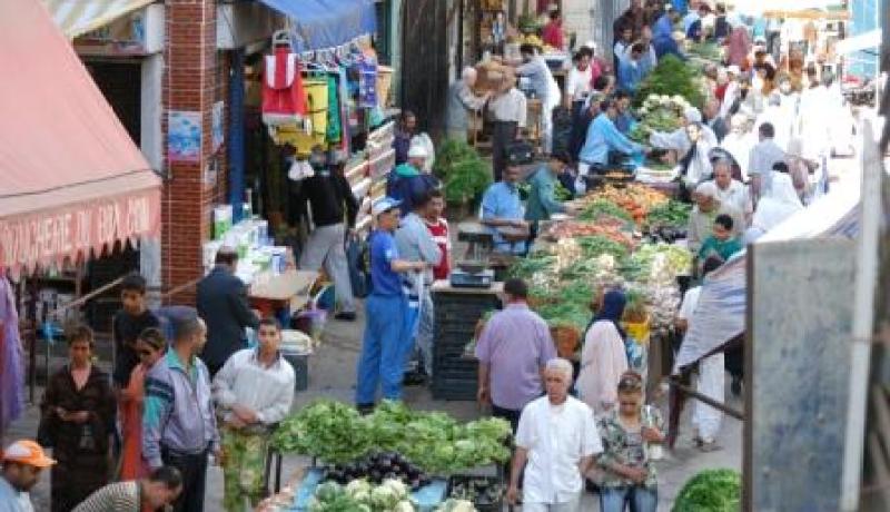 إحصاء أكثر من 60 سوقا تجارية غير شرعية
