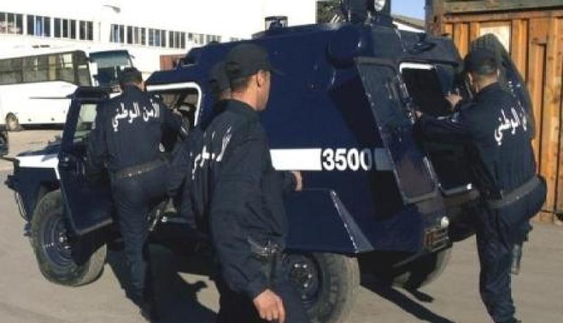 تـوقـيـف متهـمـيـن بـدعـم الإرهـــاب فـي سكـيـكـدة