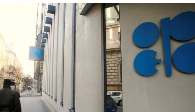 أوبك تعول على انضمام دول منتجة للنفط من خارج المنظمة لاتفاق خفض الإنتاج