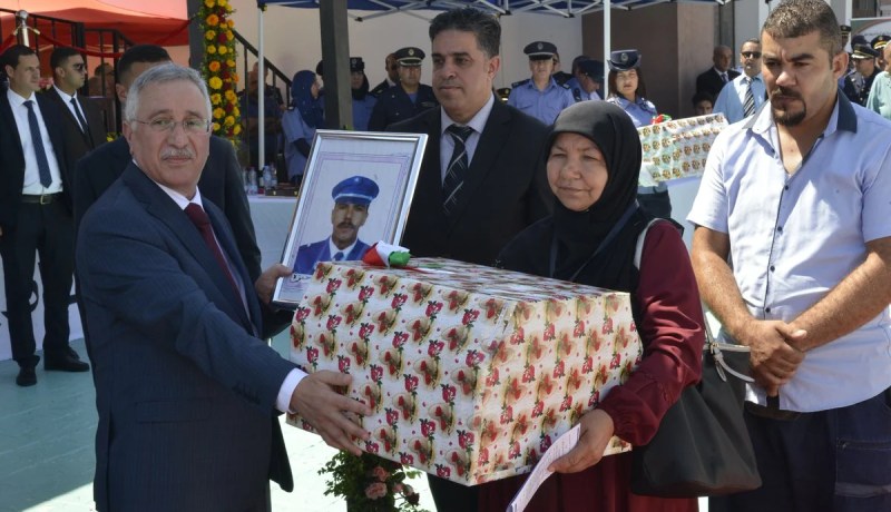 تخرج دفعات ضباط ورقباء وأعوان إعادة التربية اليوم بالمدرسة الوطنية القليعة