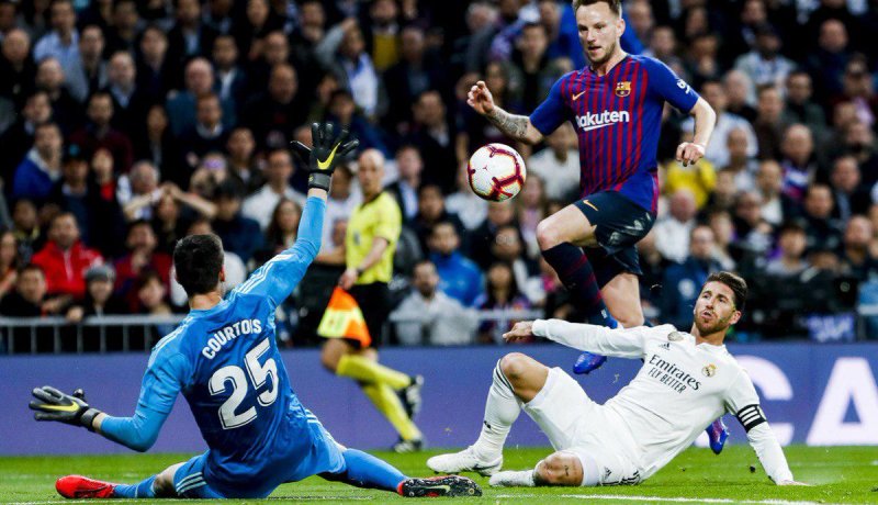 “برشلونة” يتسيد كلاسيكو الأرض ويقترب من حسم “الليغا”