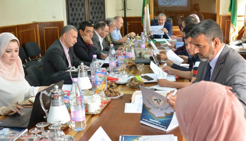 بلعيد يشرف على تنصيب لجنة الإحتفاء باليوم العالمي للغة العربية