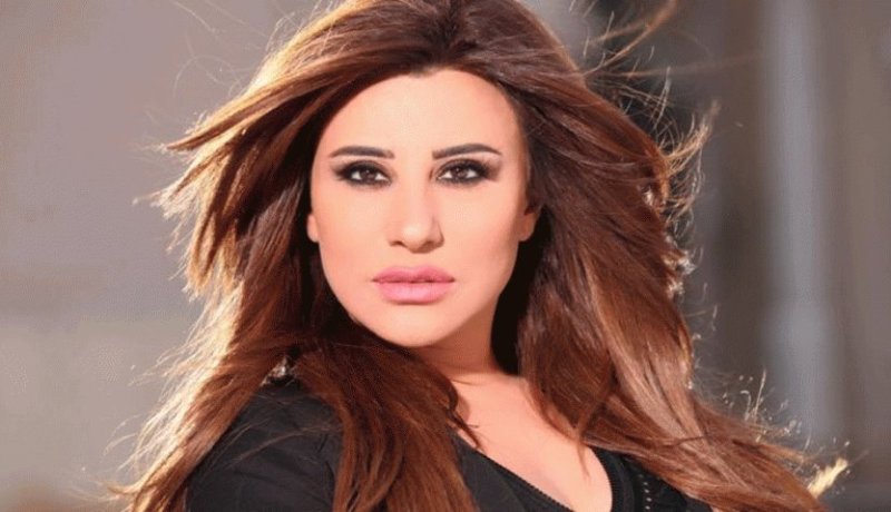 نجوى كرم تنفي شائعة زواجها وتكشف من وراءها