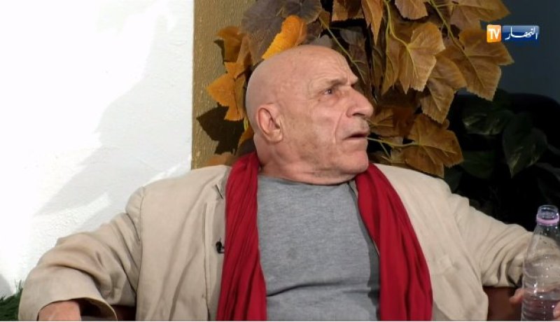 أنيس رحماني يعتذر للروائي رشيد بوجدرة