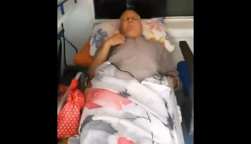 فيديو صادم.. مريض يواجه خطر الموت بسبب غياب الطاقم الطبي بمستشفى قسنطينة يوم العيد