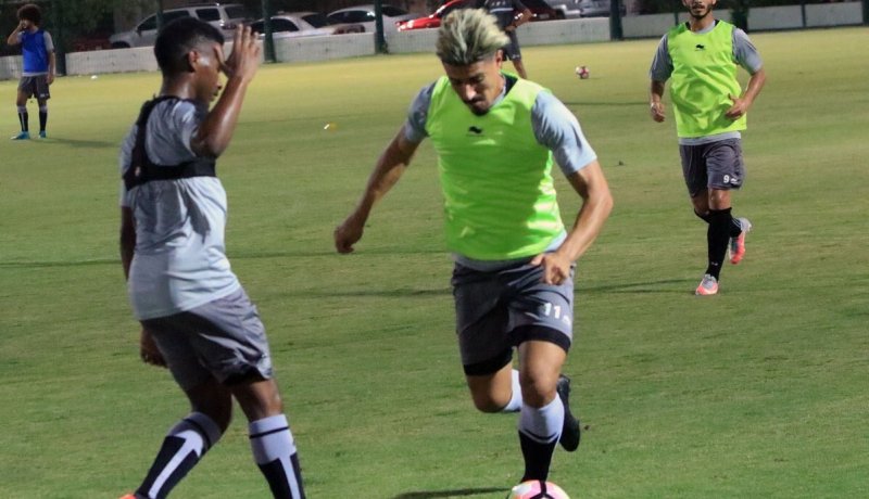 تسريحة بونجاح الجديدة تثير سخرية الفايسبوكيين