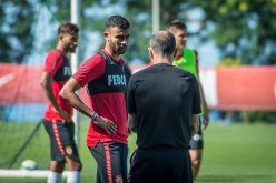 مدرب موناكو يبرز أهمية غزال في مخططاته