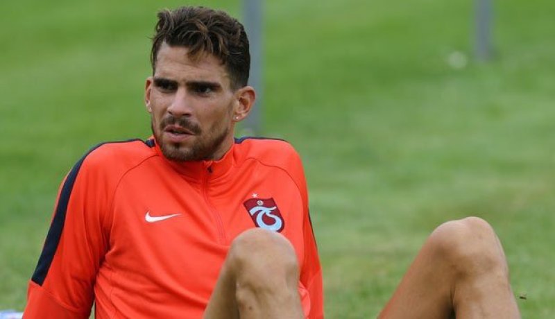 مجاني يفسخ عقده مع “طرابزون” بالتراضي