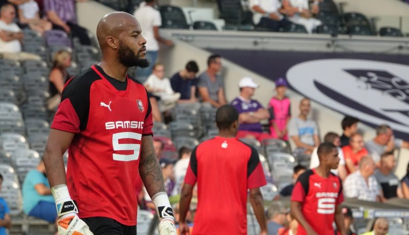 مبولحي “يُصاب” و يضع ألكاراز في “ورطة”