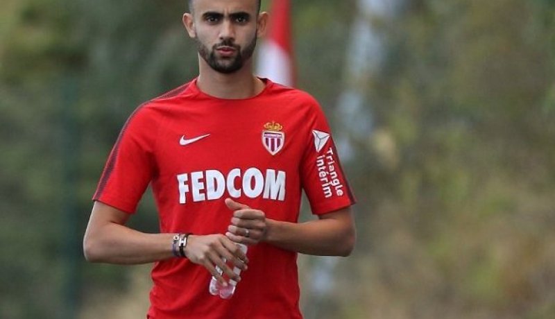 غزال: “مجموعتنا صعبة وليس سهلا التعادل خارج الديار في دوري الأبطال”