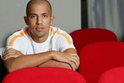 فيغولي بـ “العباءة” وإبنه بـ “الجبادور”