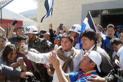 رئيس بوليفيا يتهمCIA تعذيب وإغتيال تشي غيفارا