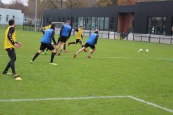 بلايلي يتدرب مع الفريق الأول لأنجي ويقترب من أول مشاركة