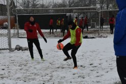 عطال يتعافى ويستأنف العمل وسط الثلوج