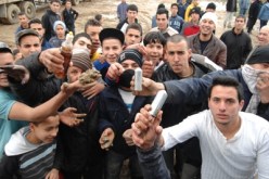 سكان حي ديار البركة ينتفضون ضد ما وصفوه بالحقرة