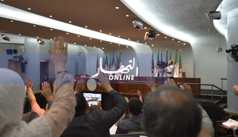 المصادقة على قانون الوقاية من أخطار الحرائق والفزع