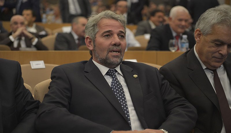 فروخي لا يفرق بين رئيس الحكومة والوزير الأول