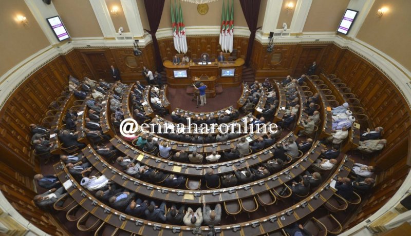 الأفلان يعزز الصدارة والأرندي يفقد مقعد تلمسان