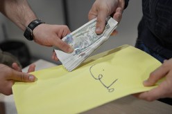 وثائق مزوّرة للحصول على السكن والفيزا مقابل 50 مليونا