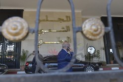 برلماني يخرق قانون حالات التنافي.. ويرفض التنازل عن شقة وظيفية