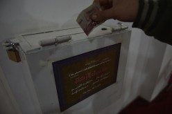 توزيع أموال صندوق الزكاة مباشرة على الفقراء والمساكين