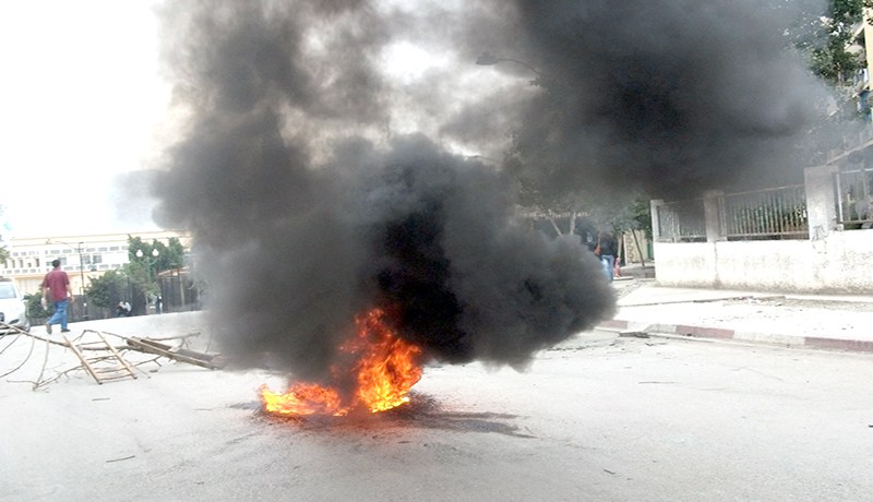 مواطنون يقطعون طريقا وطنيا في سيدي عبد المؤمن بمعسكر