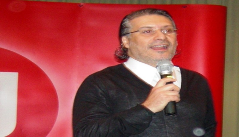 محتجّون‮ ‬يحرقون منزل مالك قناة‮ ‬نسمة