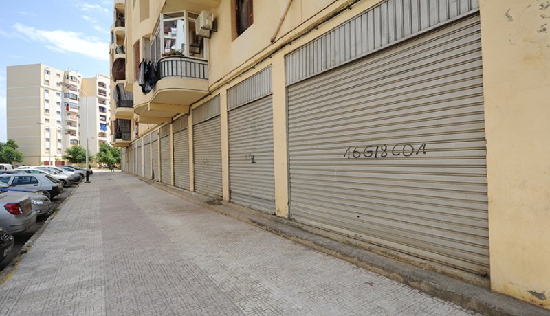 هكذا تلاعب «المير» الأسبق للبلدية بمحلات بئر خادم