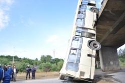 السائق الناجي يروي تفاصيل الحادث كاملة .. كنت أتضرّع لله  ألا أتسبّب في مقتل أبرياء