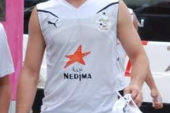 عنتر  يحي ينال جائزة أحسن لاعب عربي و يعد بالأفضل مستقبلا