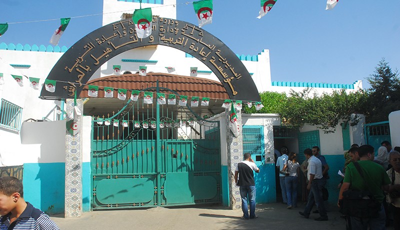 إنهاء مهام مدير سجن الحراش بعد 6 أشهر من فرار الإيسكوبار