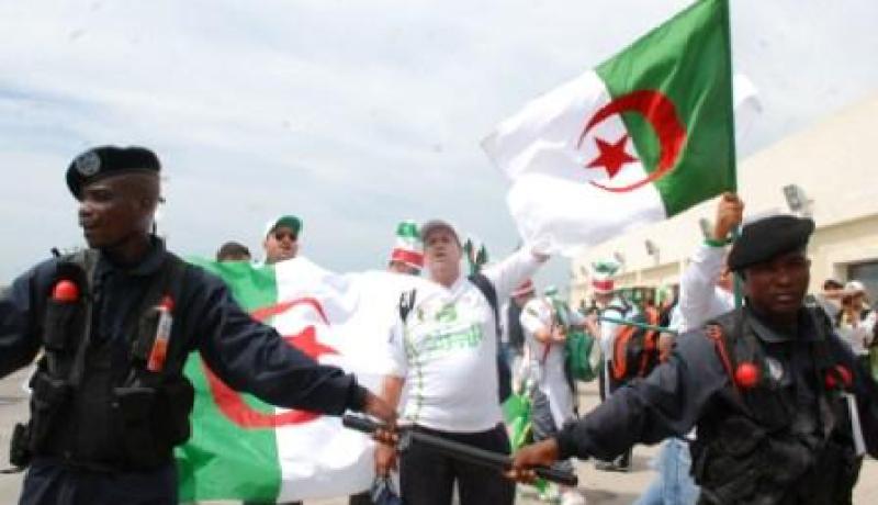 الدولة الجزائرية تنجح في تخفيض الأسعار وتوفير الطائرات إلى أنغولا وتنتصر ثانية على مصر