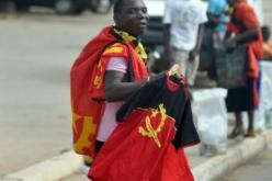 أنصار أنغولا‮ “‬باتوا‮ ‬يديفيليو‮” ‬وأبقوا اللاعبين مستيقظين حتى الصباح